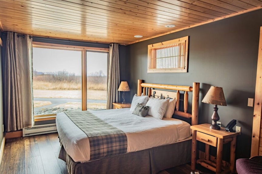 Northwoods At The Lodge Two Bedroom Suite - Two Harbors, MN