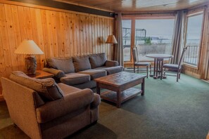 TV, fireplace - Lakeview At The Lodge Two Bedroom Suite (Two Harbors)