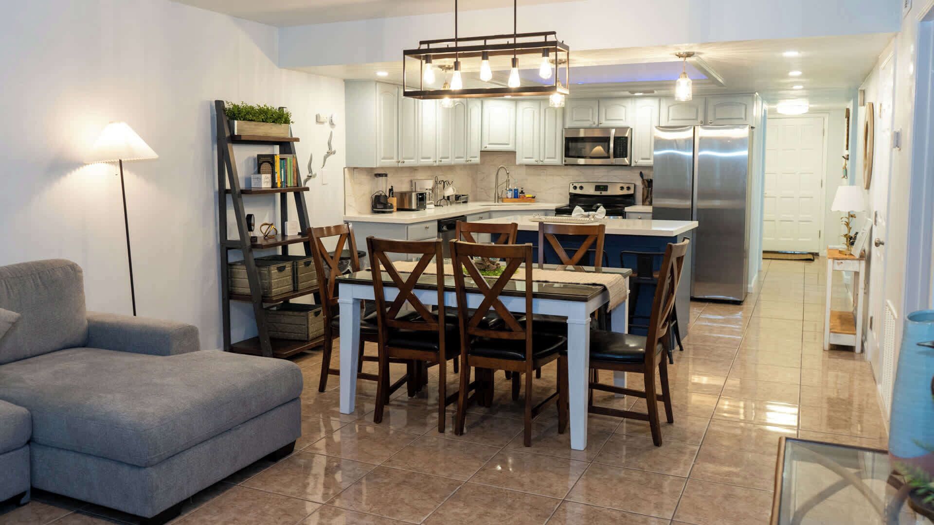 Appartement, meerdere bedden, balkon, uitzicht op zwembad (Saida Towers #3305) | Interieur