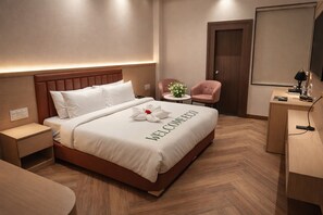Deluxe Double Room - The Eco Satva Ayodhya-5 km from Panchkoshi Parikrama (Ayodhya)