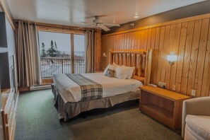 Room - Lakeview At The Lodge Two Bedroom Suite (Two Harbors)