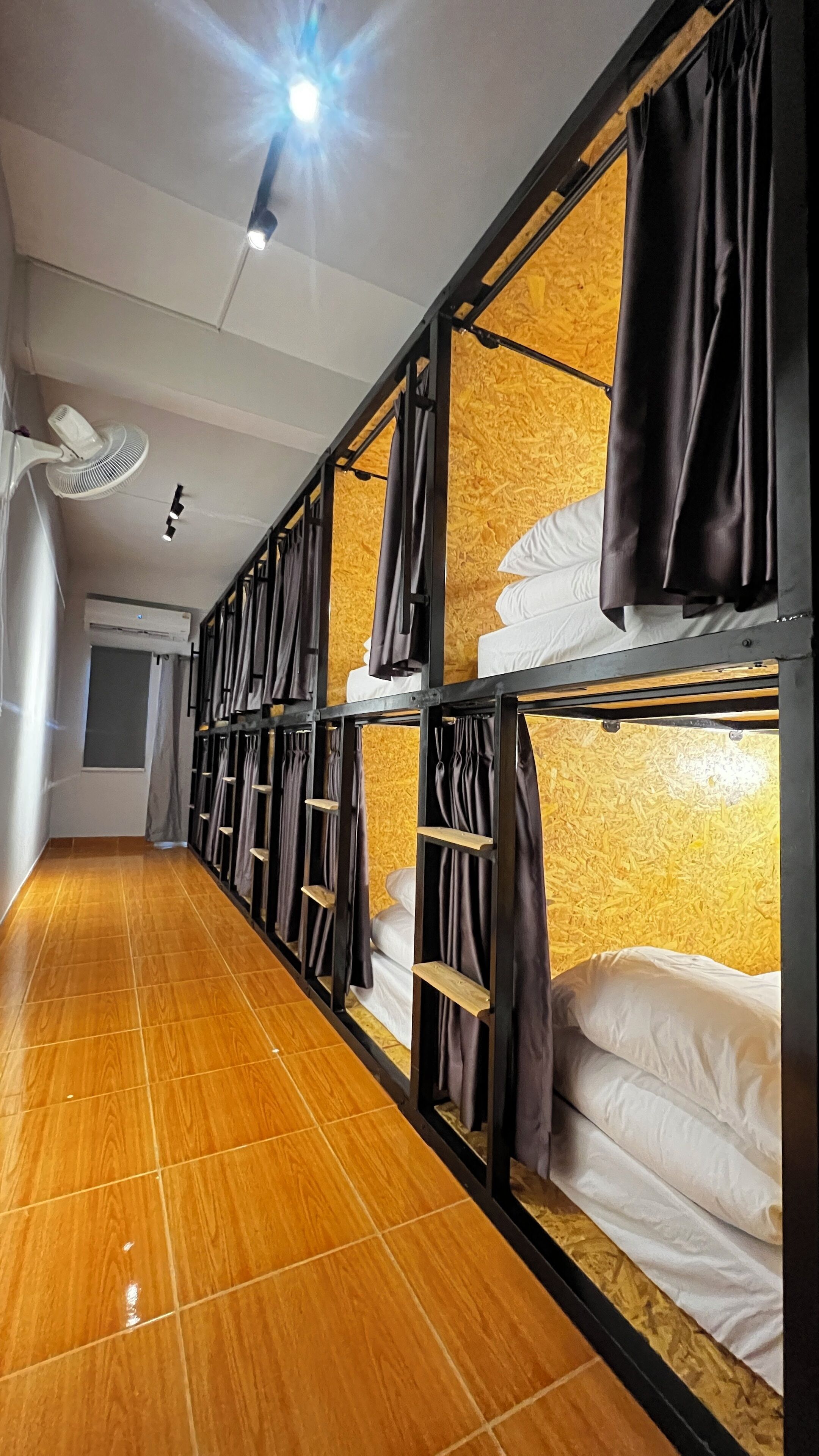 共同ドミトリー シティビュー (B)