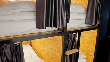 Shared Dormitory, City View (B) | Desk, laptop workspace, free WiFi, bed sheets
