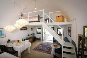 Dining - Casa Itaca Luxury Winery Cave Apartment with Private Jacuzzi & Sea View - Oia (Finikia)