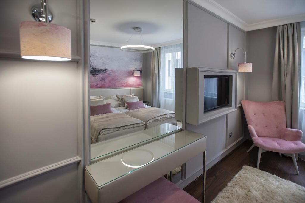 Standard Double or Twin Room, City View
