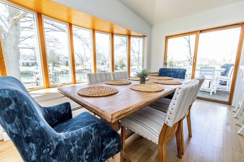 6BR 3 Bath Waterfront Home w/ Private Dock & Views