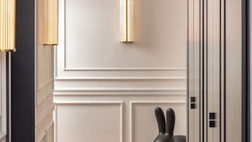 Luxury Apartment, City View | Interior