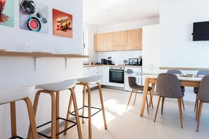 Dining - Villa Delphi (Swieqi)