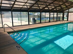 Inomhuspool och uppvärmd pool