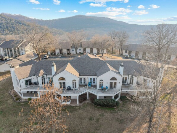 Exterior - Pointe Royale Golf | Garage | King | Queen | Bunk (Branson)