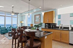 Departamento, varias camas, balcón, vista al océano (Sapphire 2603) | Cocina privada