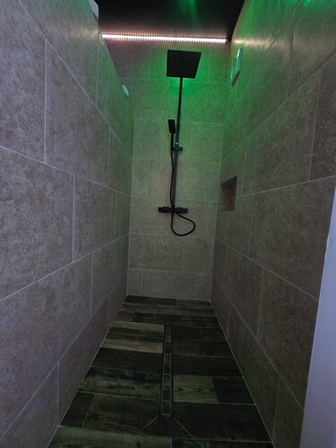Suite Jungle Spa•Sauna & Balnéo
