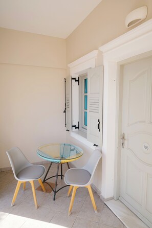 Quarto casal ou duplo luxo | Terraço/pátio