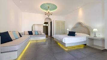 Family Quadruple Room, Hot Tub