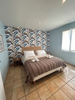 3 bedrooms, iron/ironing board, WiFi, bed sheets - villa arly arles, pool (Arles)