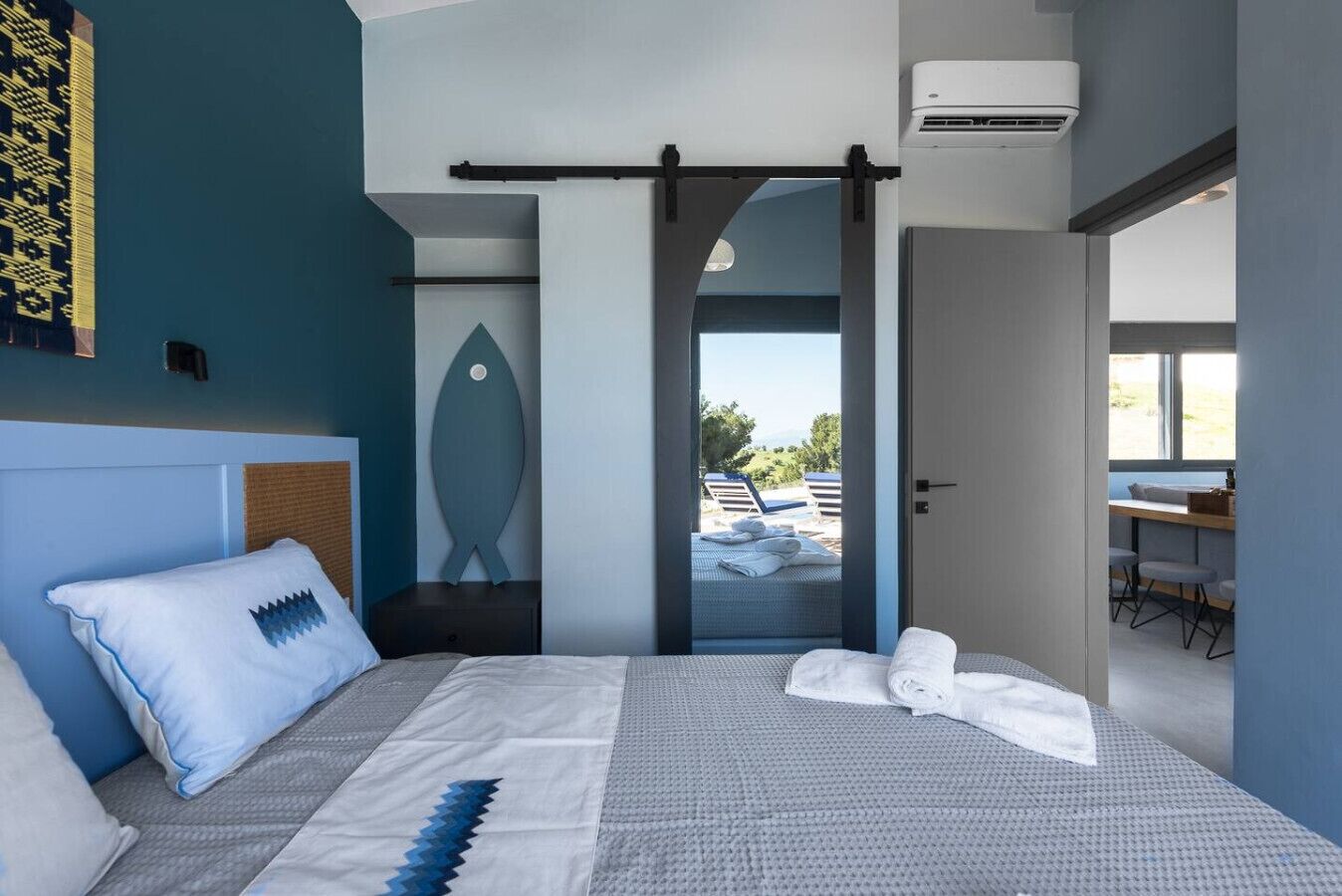 3 chambres, fer et planche à repasser, Wi-Fi, draps fournis