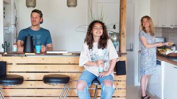 Shared Dormitory, 1 Bedroom, Smoking, Patio | Dining