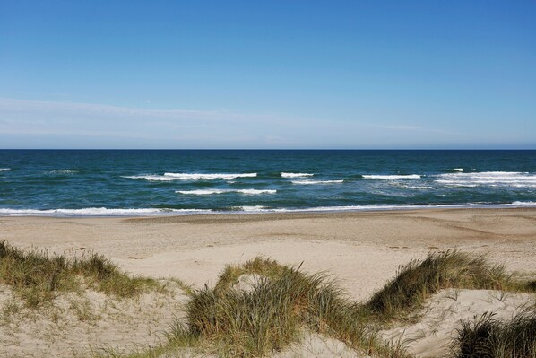 Dormitório compartilhado, 1 quarto, para fumantes, varanda | Praia