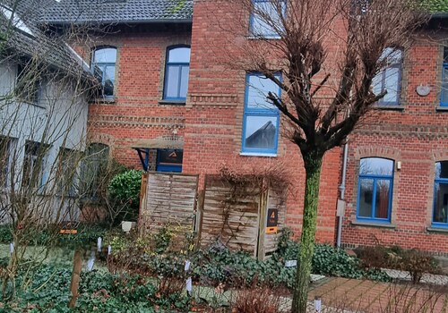 Comfortable guest house – 5 rooms wth private bathroom, Wi-Fi, kitchen & parking