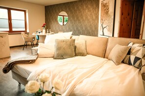 1 Schlafzimmer, Reisekinderbett, kostenloses WLAN, Bettwäsche
