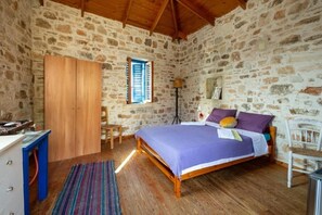 1 bedroom - Elisavi Kanakis – Cozy Retreat with Terrace & Garden Views in Sívas (Sívas)