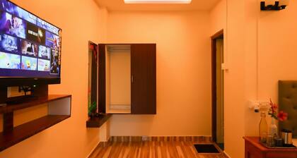 Room in Raindrop Homestay close to dive centers & beaches with Shared kitchen