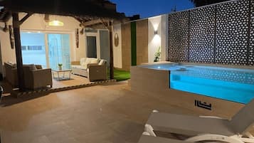 Villa, privat basseng, hageutsikt | Basseng