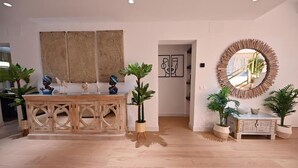 Villa, privat basseng, hageutsikt | Lobby