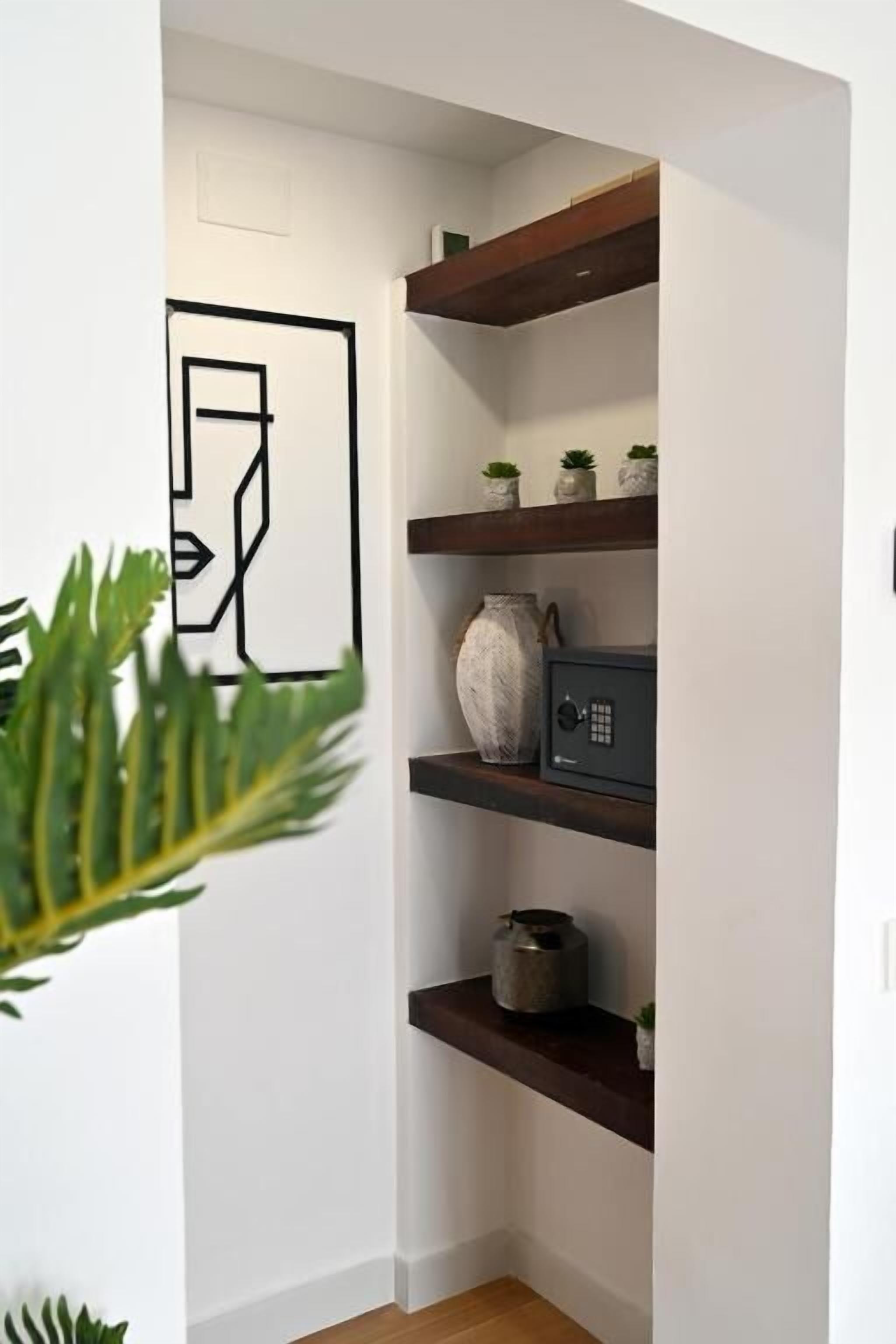 Villa, privat basseng, hageutsikt | Innvendig