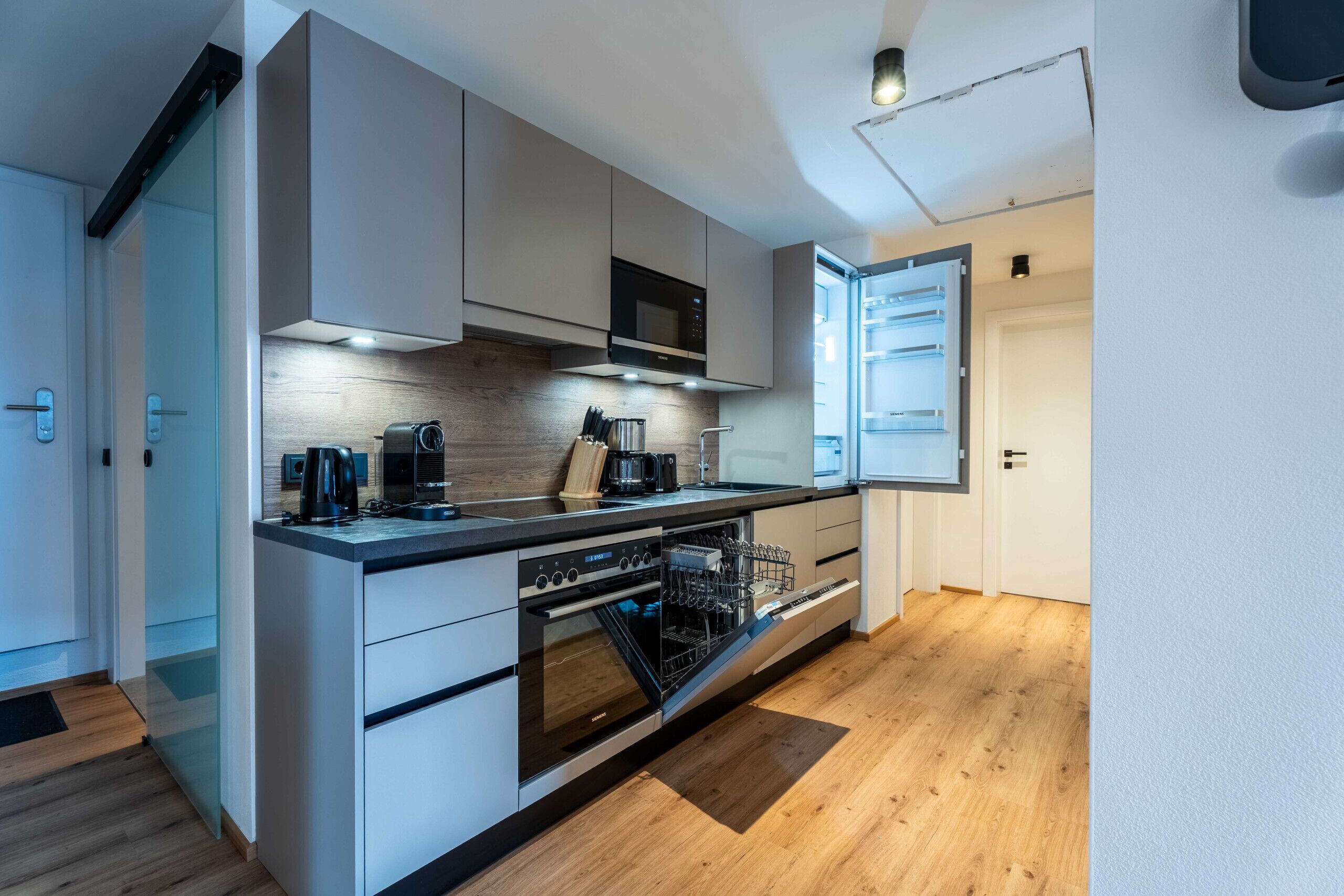 Fridge, microwave, oven, dishwasher