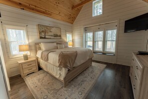 4 bedrooms, iron/ironing board, travel cot, free WiFi