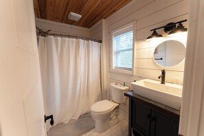 Dusche, Handtücher, Seife, Toilettenpapier