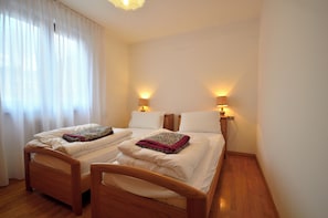 3 bedrooms, free WiFi, bed sheets