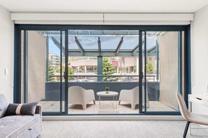 Interior - MetaWiseBnB Cronulla Beach Walk to Train & Shops 4 (Cronulla)