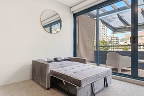 Interior - MetaWiseBnB Cronulla Beach Walk to Train & Shops 4 (Cronulla)