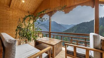 Deluxe-Zimmer, Balkon, Talblick | Blick aufs Tal