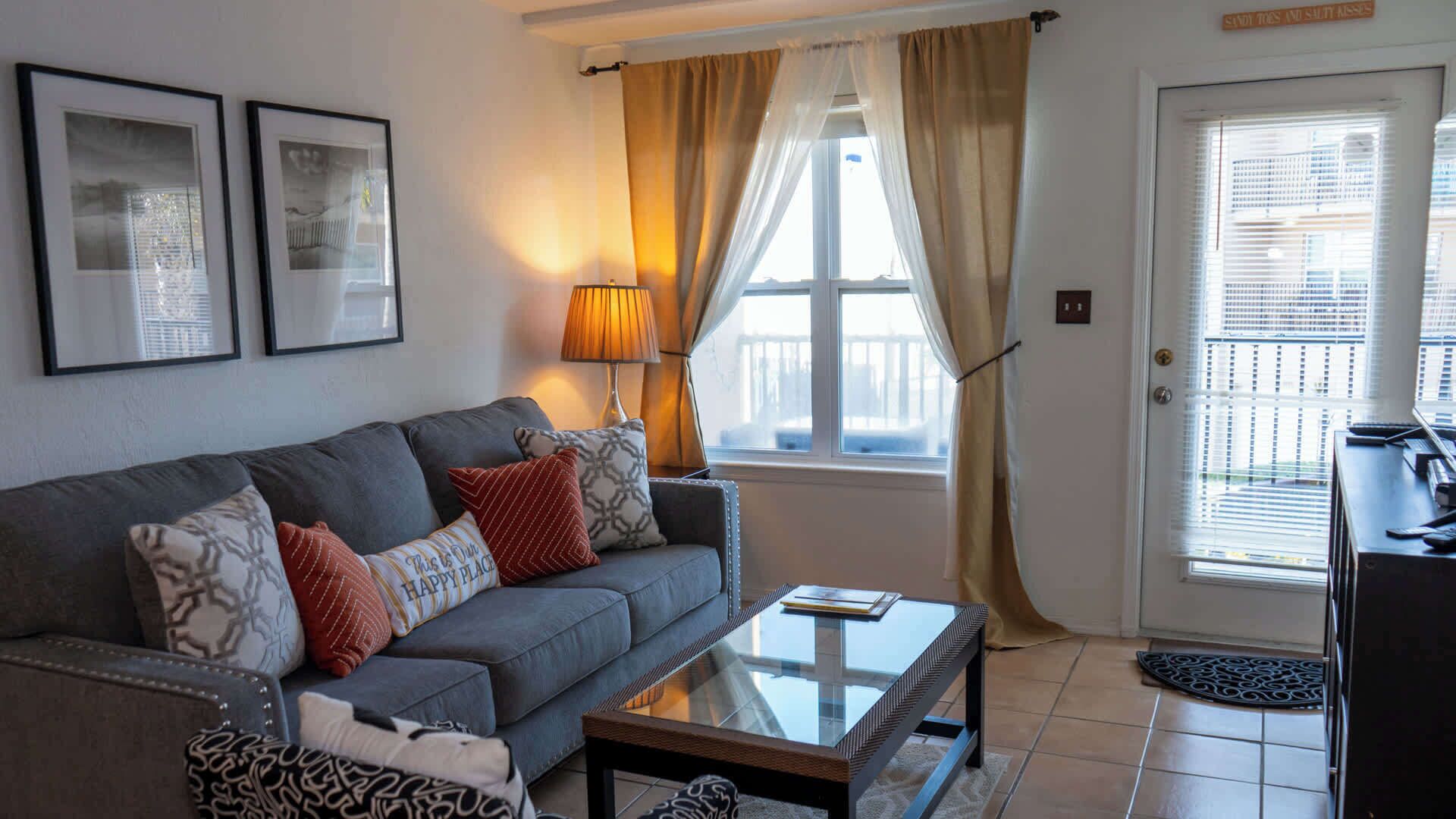 Apartment, Multiple Beds, Balcony, Pool View (Surfside 204) | Living area