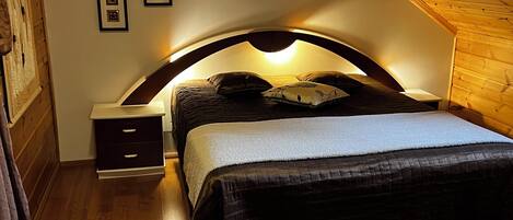 Huoneisto, 3 makuuhuonetta, sauna (Herttuatar)