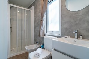 Mobile Unterkunft | Badezimmer | Handtücher