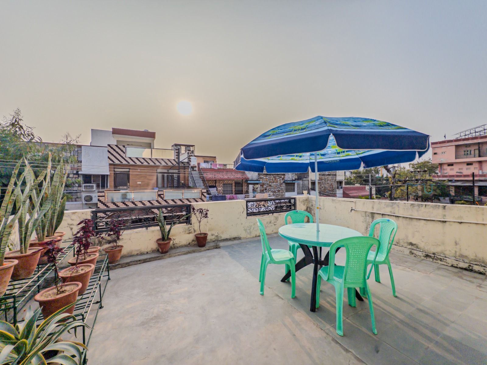 Khu ẩm thực ngoài trời