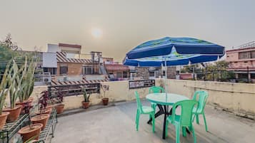 Khu ẩm thực ngoài trời