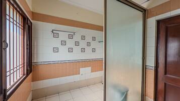 Apartment | Bathroom