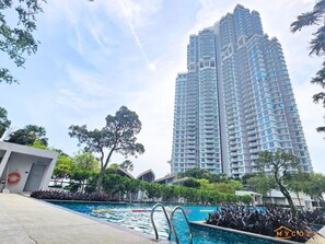 Outdoor pool - Teega Suites by My Cozy (Iskandar Puteri)