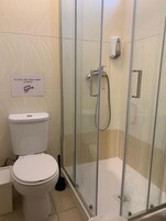 Room, Multiple Beds | Bathroom