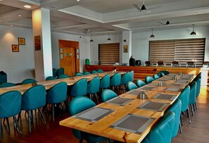 Restaurant - SERENE FOREST RESORT (Khurpatal)