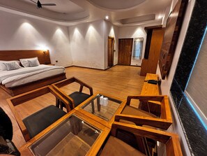 ห้องแฟมิลี่ทริปเปิล, วิวภูเขา