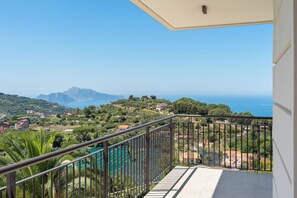 Property grounds - Villa George (Massa Lubrense)