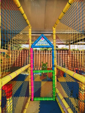 Children’s play area – outdoor - FRUIT VILLAGE PAESTUM Coral Beach (Capaccio-Paestum)