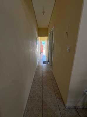 Interior - House for 5 people/2 bedrooms/1 bathroom/1 garage (Hortolândia)