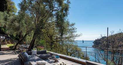 Dolce Vita Villa Paraggi by At Home